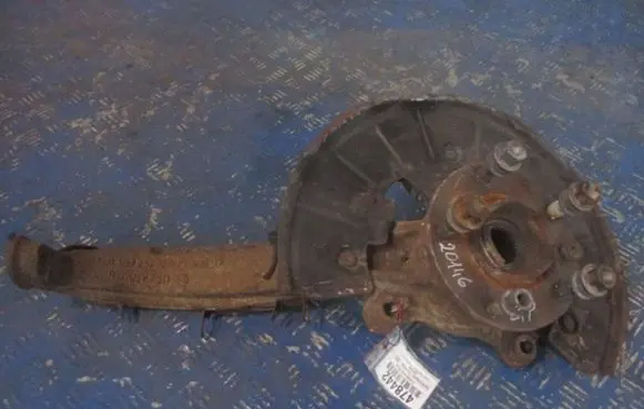 Volkswagen Touareg I Front wheel hub spindle knuckle 7L0407257A