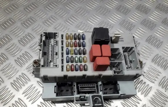 Fiat Idea Fuse box set 501200850010 51738521