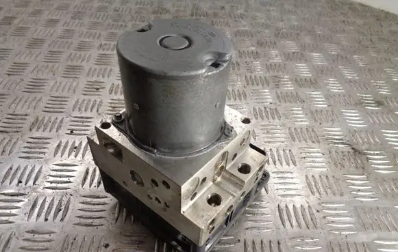 BMW 5 F10 F11 ABS Pump 6799515 6799517