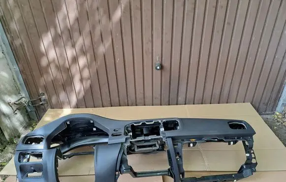 Volvo V60 Dashboard 39826877 39831806
