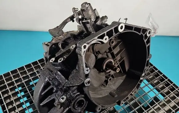 Opel Zafira B Manual 5 speed gearbox M32 IMPRK1580362