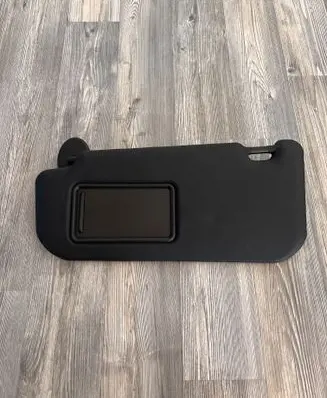 Sun visor