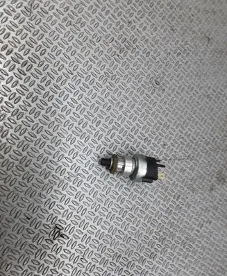 Volkswagen II LT Brake pedal sensor switch 0005459809
