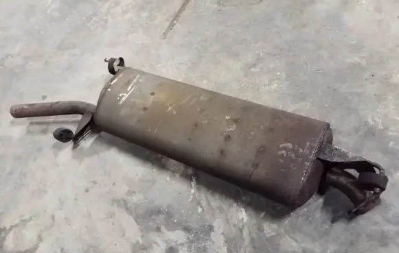 Toyota RAV 4 (XA40) Muffler/silencer 