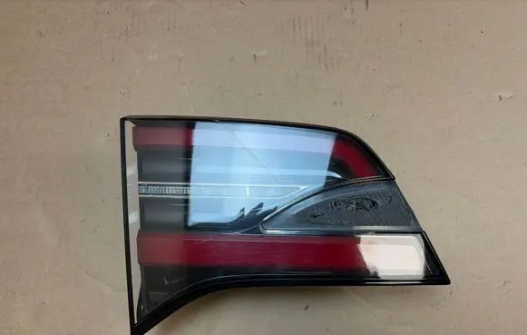 Tesla Model X Tailgate rear/tail lights 103433800A
