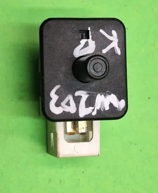 Mercedes-Benz C W203 Front door sensor coupe 2028209410 30011501