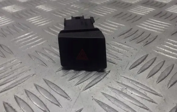 Mazda 5 Hazard warning light relay 15A468