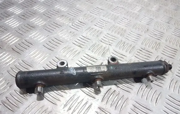 Jaguar XF X250 Fuel main line pipe 4R8Q9D280BC