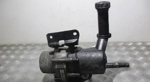 Citroen C4 I Power steering pump A5097811