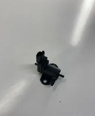 Vacuum valve