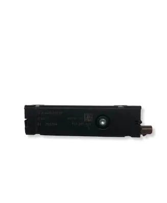 Mercedes-Benz CLA C117 X117 W117 Aerial antenna amplifier A1668201089