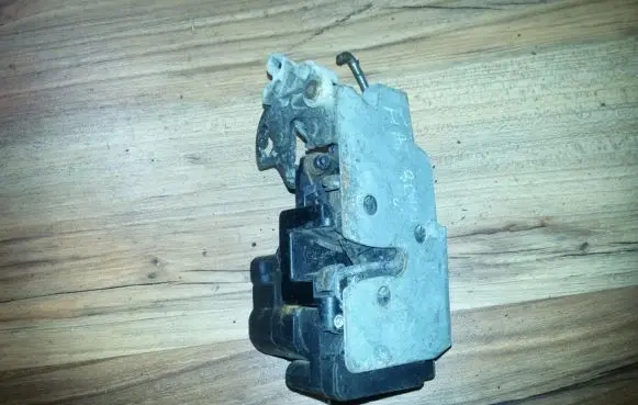 Fiat Bravo - Brava Rear door lock