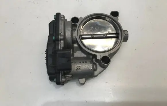 BMW 4 G22 G23 G24 G26 Throttle valve 8667415 A3C0067800000