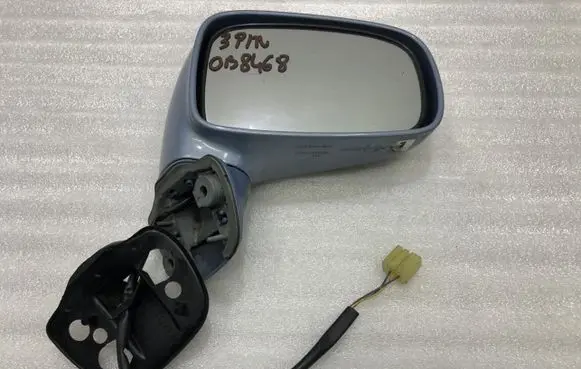 Suzuki Liana Front door electric wing mirror