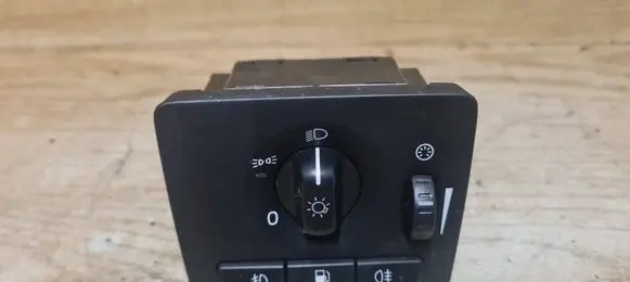 Volvo V50 Light switch 30739299