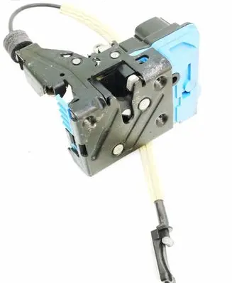 Volvo V70 Front door lock 9485042B