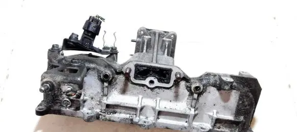 Toyota Avensis T270 Intake manifold