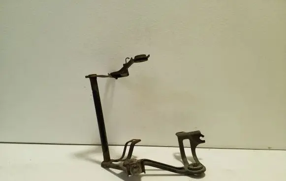 Honda CR-V Radiator mount bracket