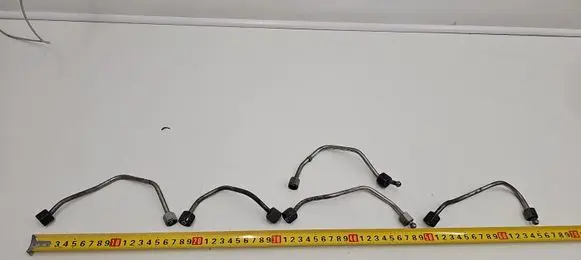 Ford Focus Fuel injector supply line/pipe