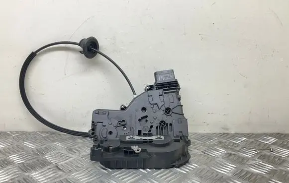 Seat Alhambra (Mk2) Sliding door lock 7N0839015B