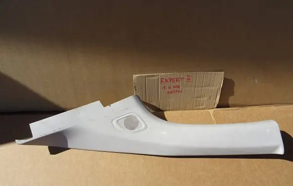 Peugeot Expert (D)pillar trim (top) SP08038 9808680477 84515N01