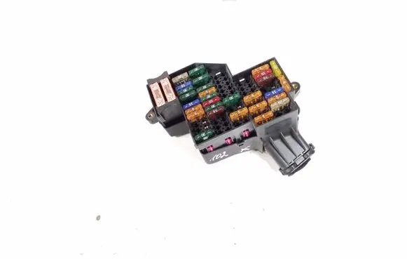 Porsche Cayenne (92A) Fuse module 7P0941828C 7P0941824C