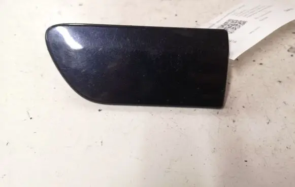 Fender trim (molding)