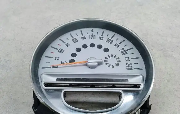 Mini One - Cooper Coupe R56 Speedometer (instrument cluster) 91361936977077
