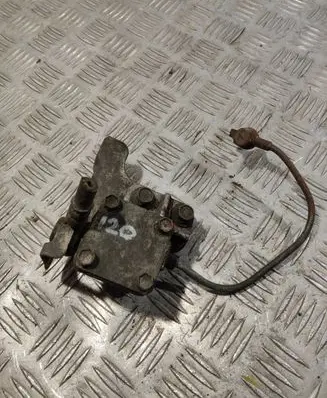 Toyota Land Cruiser (J120) Brake power pressure regulator 