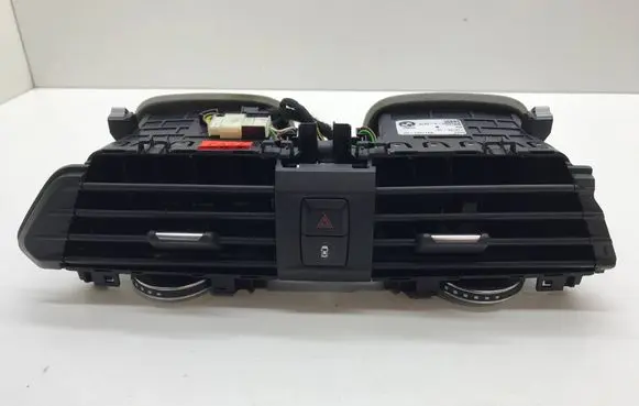 BMW X3 G01 Dash center air vent grill 9371467 11916410