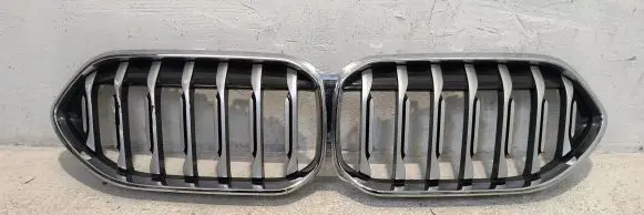 BMW 2 F44 Front bumper upper radiator grill 7476258