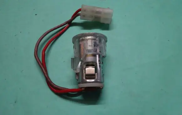 BMW 3 F30 F35 F31 Ignition lock 1378107