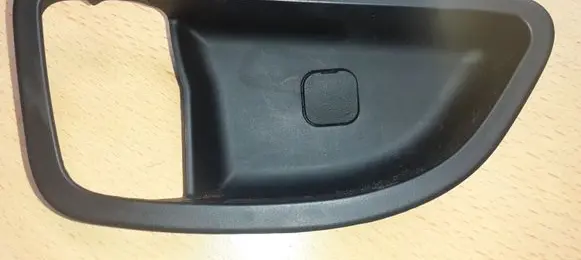 Hyundai i30 Front door interior handle trim 82611A5000