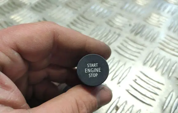 Renault Clio V Engine start stop button switch 251503993R