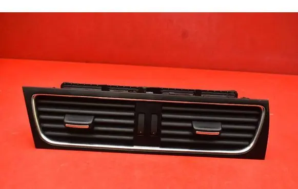 Audi A5 8T 8F Dashboard side air vent grill/cover trim 8T1820951B