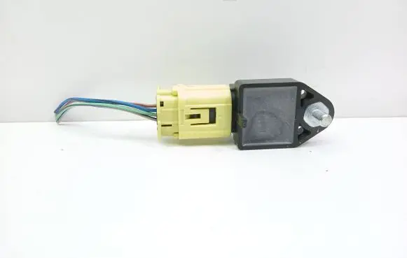 Toyota Avensis T250 Airbag deployment crash/impact sensor 8983105010 328426451D