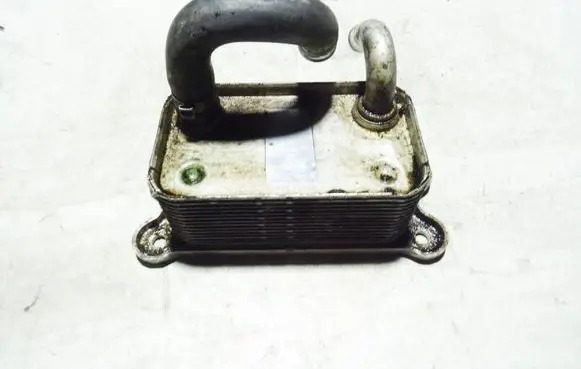 Engine oil radiator