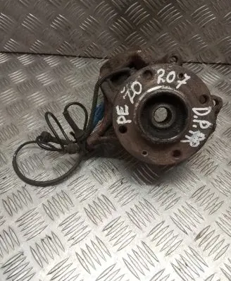Peugeot 207 Front wheel hub