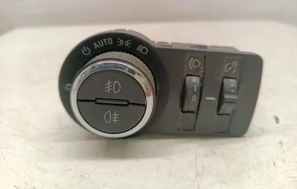 Opel Mokka Light switch 95297422