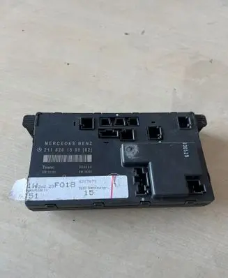 Mercedes-Benz E W211 Door control unit/module 2118201585 355554 8317671
