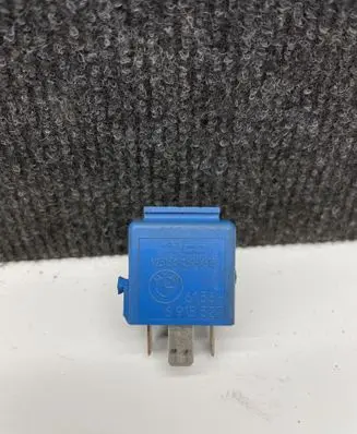 BMW 5 E60 E61 Other relay 61366915327