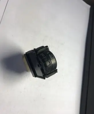 Toyota Yaris Headlight level height control switch