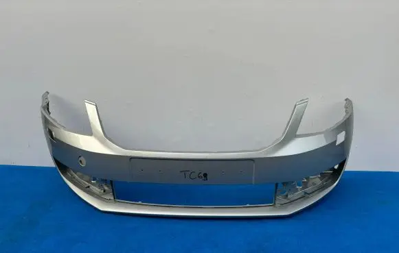 Skoda Octavia Mk3 (5E) Front bumper 5E0807221