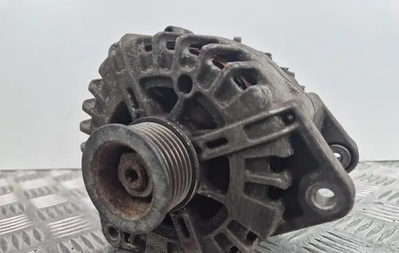 Mercedes-Benz E W212 Generator/alternator A0009062922