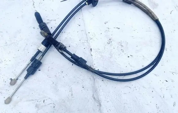Gear shift cable linkage