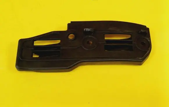 Volkswagen PASSAT B5.5 Front bumper mounting bracket 3B0807184E