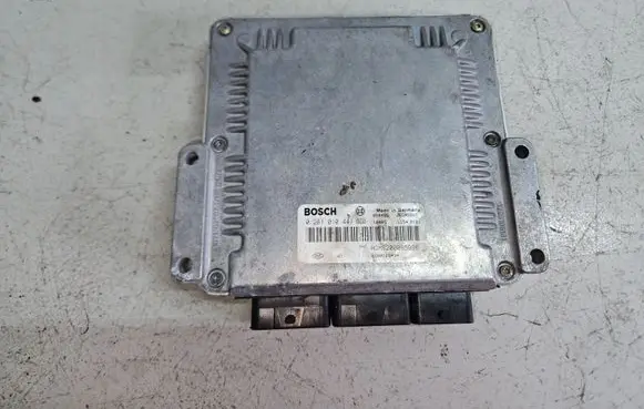 Volvo S40, V40 Engine control unit/module 30630048 EDC15C3 0281010441