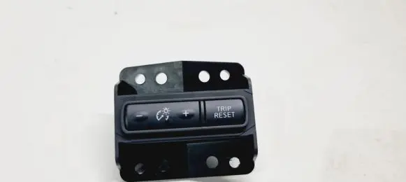 Nissan Qashqai Cruise control switch 252734BA0A