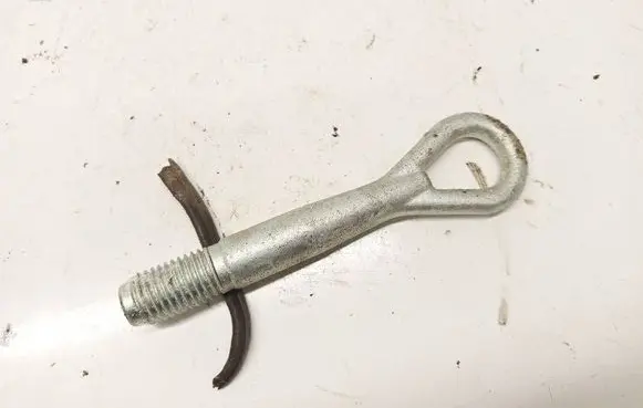 Nissan e-NV200 Towing hook eye 