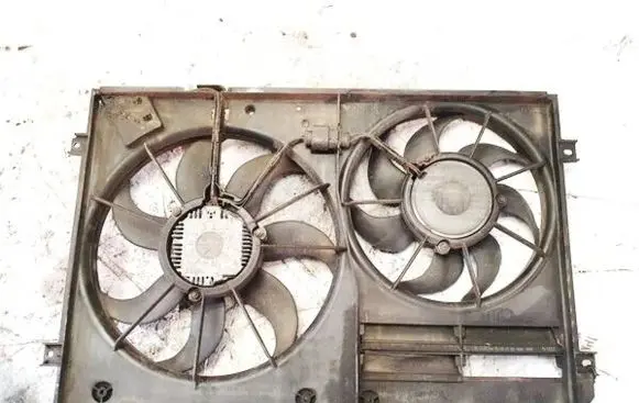 Seat Leon (1P) Radiator cooling fan shroud 1k0121207aa zsb1k0121205g